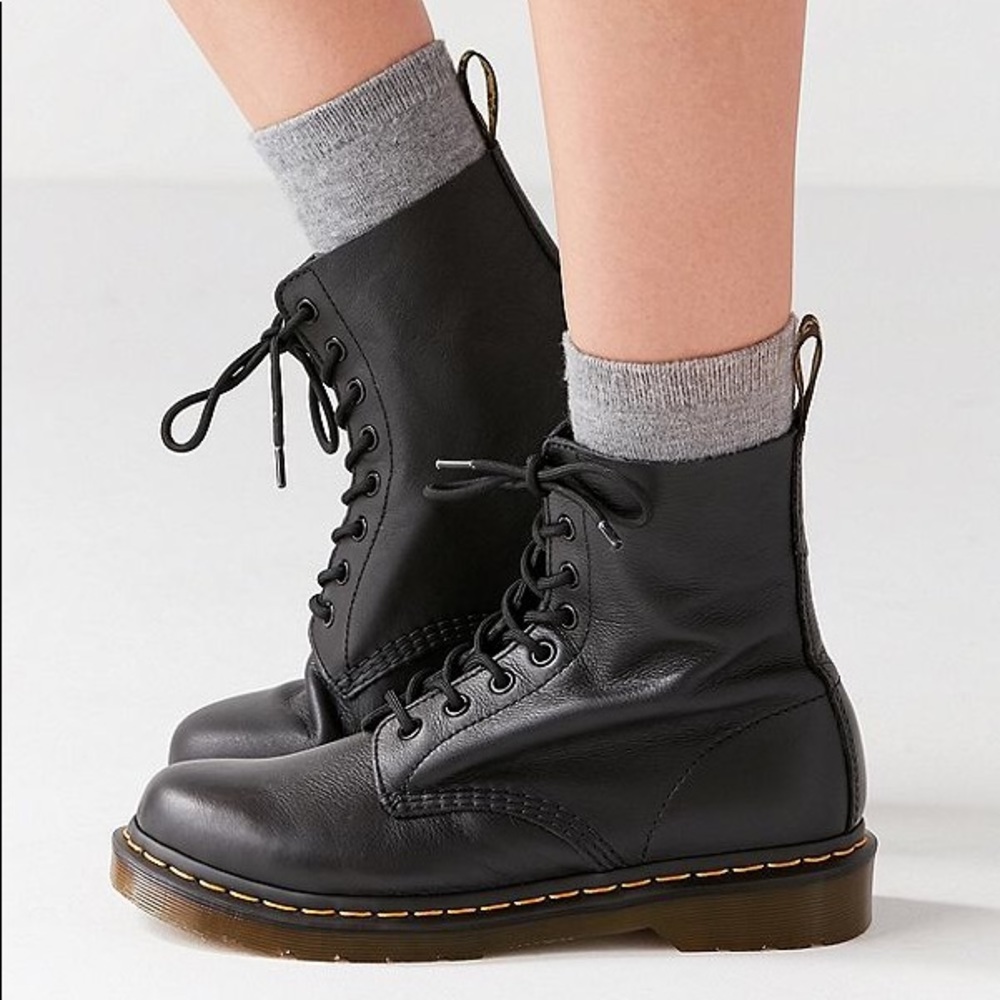 Doc Martens 8-eye Boots EUC